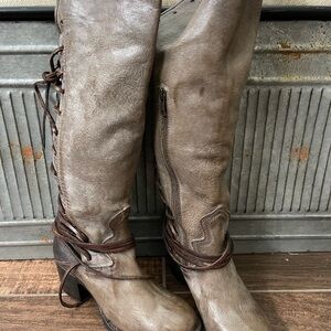 Women's Gray Leather Boots
